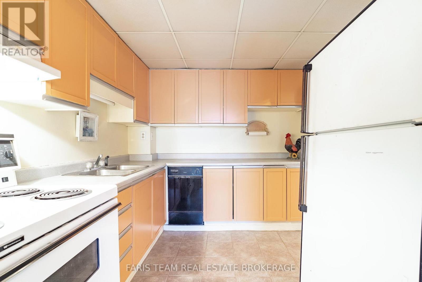 48 - 2 Albert Street, Barrie, Ontario L4M 3S4 - Photo 10 - S12931876