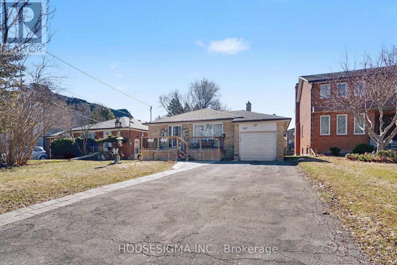 257 Olive Avenue, Toronto, Ontario  M2N 4P5 - Photo 3 - C12929954