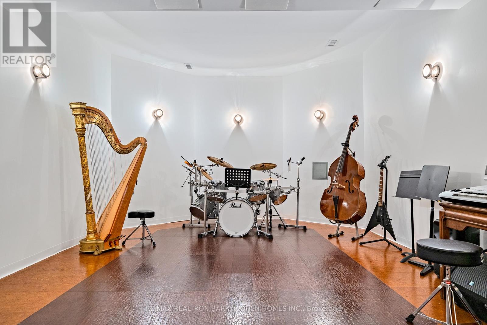 35 Daymond Drive, Puslinch, Ontario  N0B 2J0 - Photo 38 - X12931140