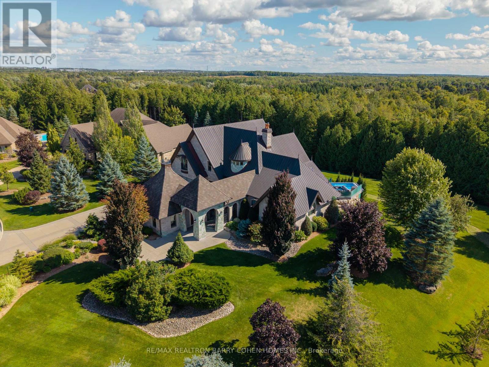 35 Daymond Drive, Puslinch, Ontario  N0B 2J0 - Photo 5 - X12931140