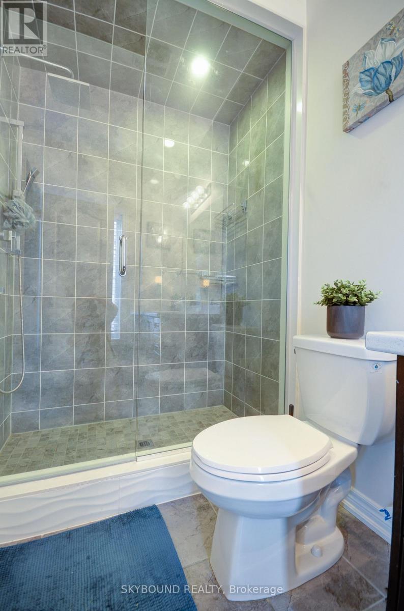 30 - 11 Alamode Road, Brampton, Ontario  L6R 3Z8 - Photo 16 - W12931872