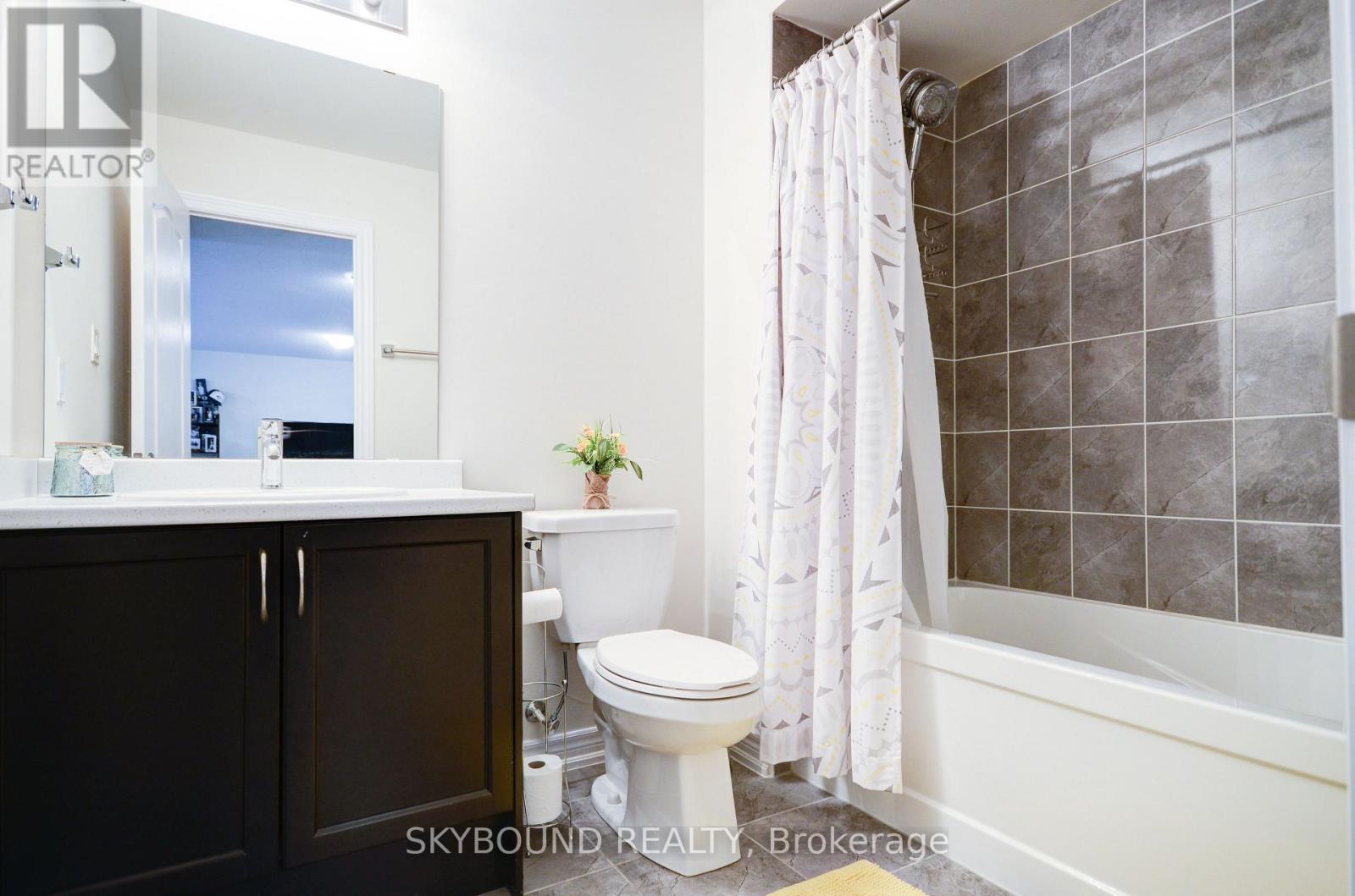 30 - 11 Alamode Road, Brampton, Ontario  L6R 3Z8 - Photo 23 - W12931872