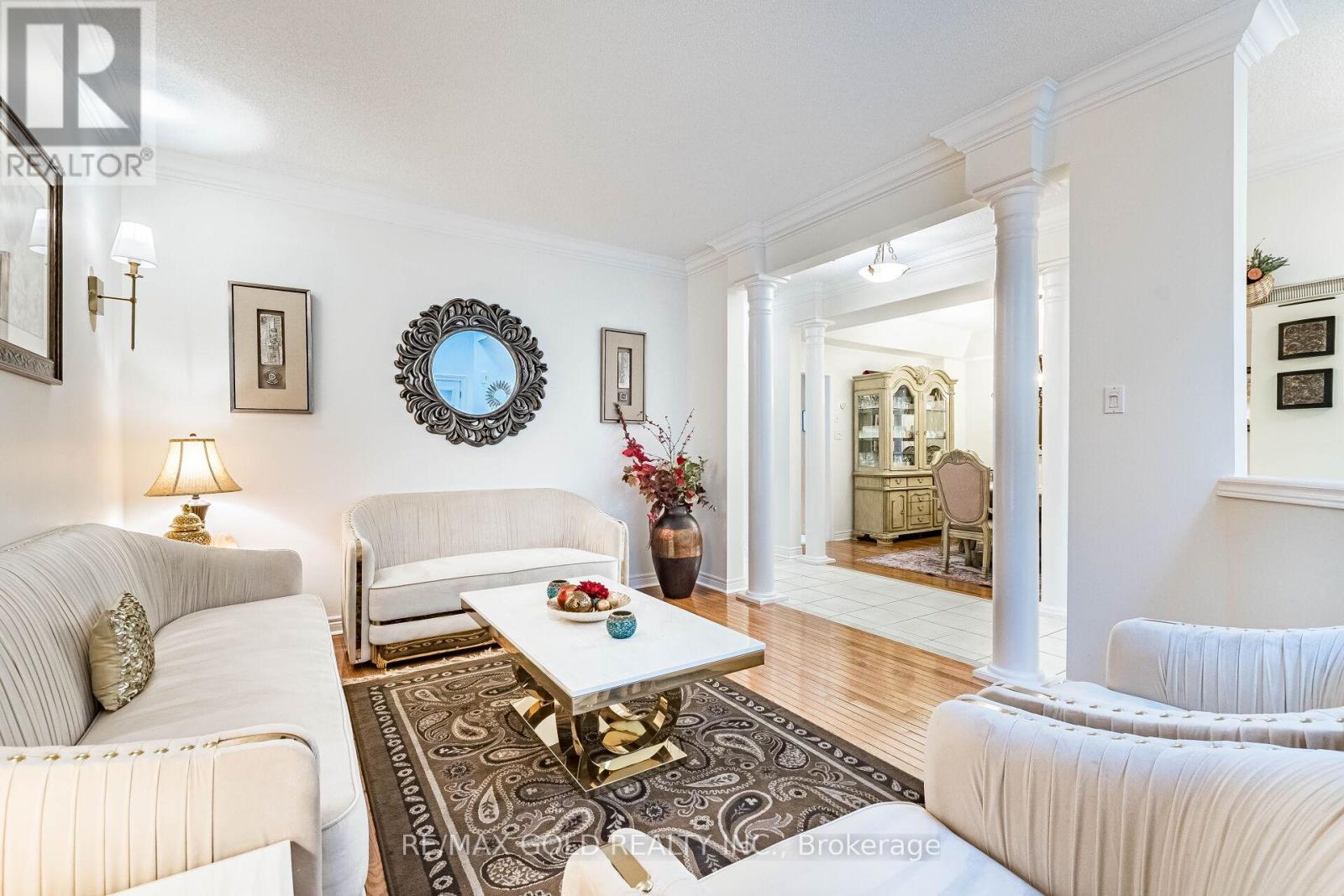 36 Ash Court, Brampton (Snelgrove), Ontario  L7A 1L5 - Photo 10 - W12931892