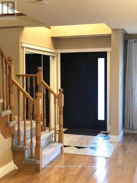 1328 Goldhawk Trail, Oakville (Wt West Oak Trails), Ontario  L6M 3Y6 - Photo 2 - W12931894