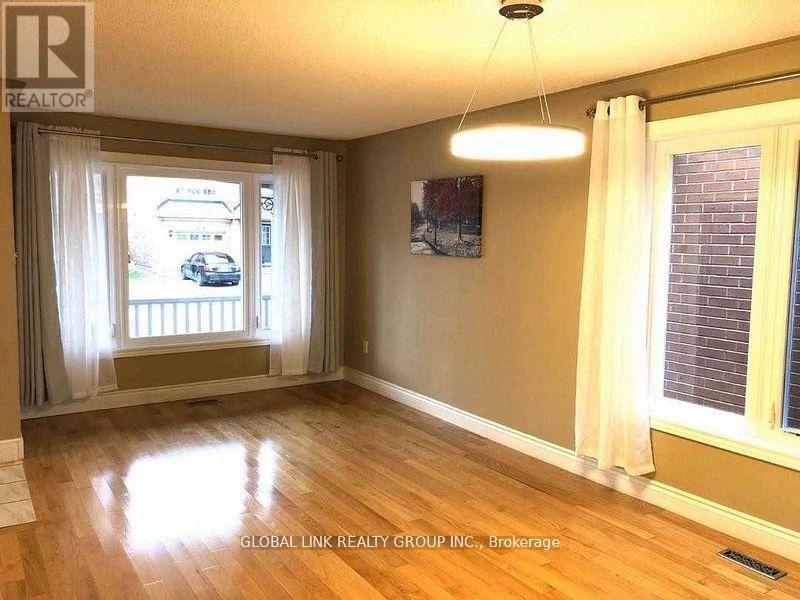 1328 Goldhawk Trail, Oakville (Wt West Oak Trails), Ontario  L6M 3Y6 - Photo 3 - W12931894