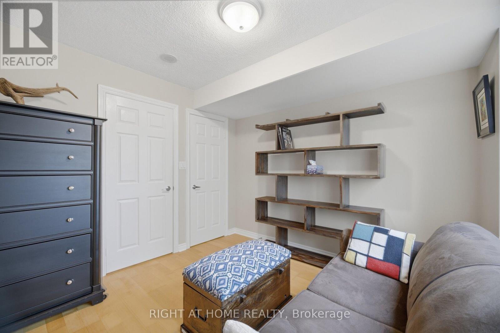 1418 - 3880 Duke Of York Boulevard, Mississauga (City Centre), Ontario  L5B 4M7 - Photo 28 - W12931904