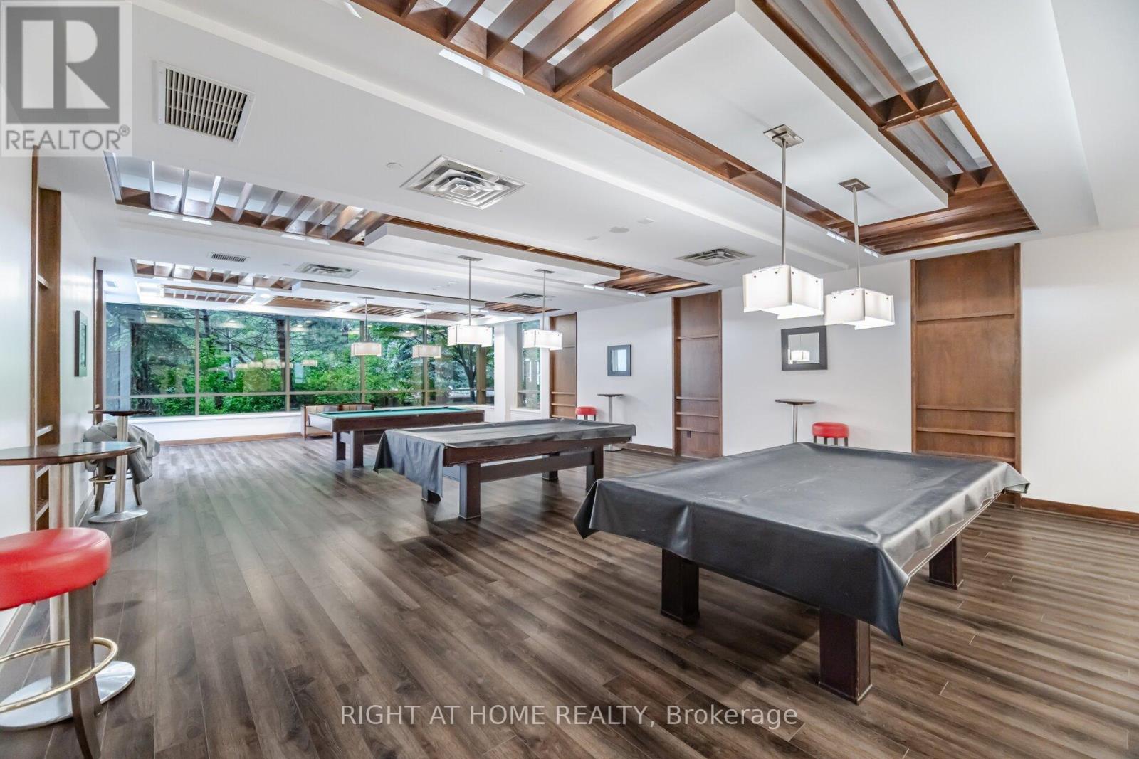 1418 - 3880 Duke Of York Boulevard, Mississauga (City Centre), Ontario  L5B 4M7 - Photo 48 - W12931904