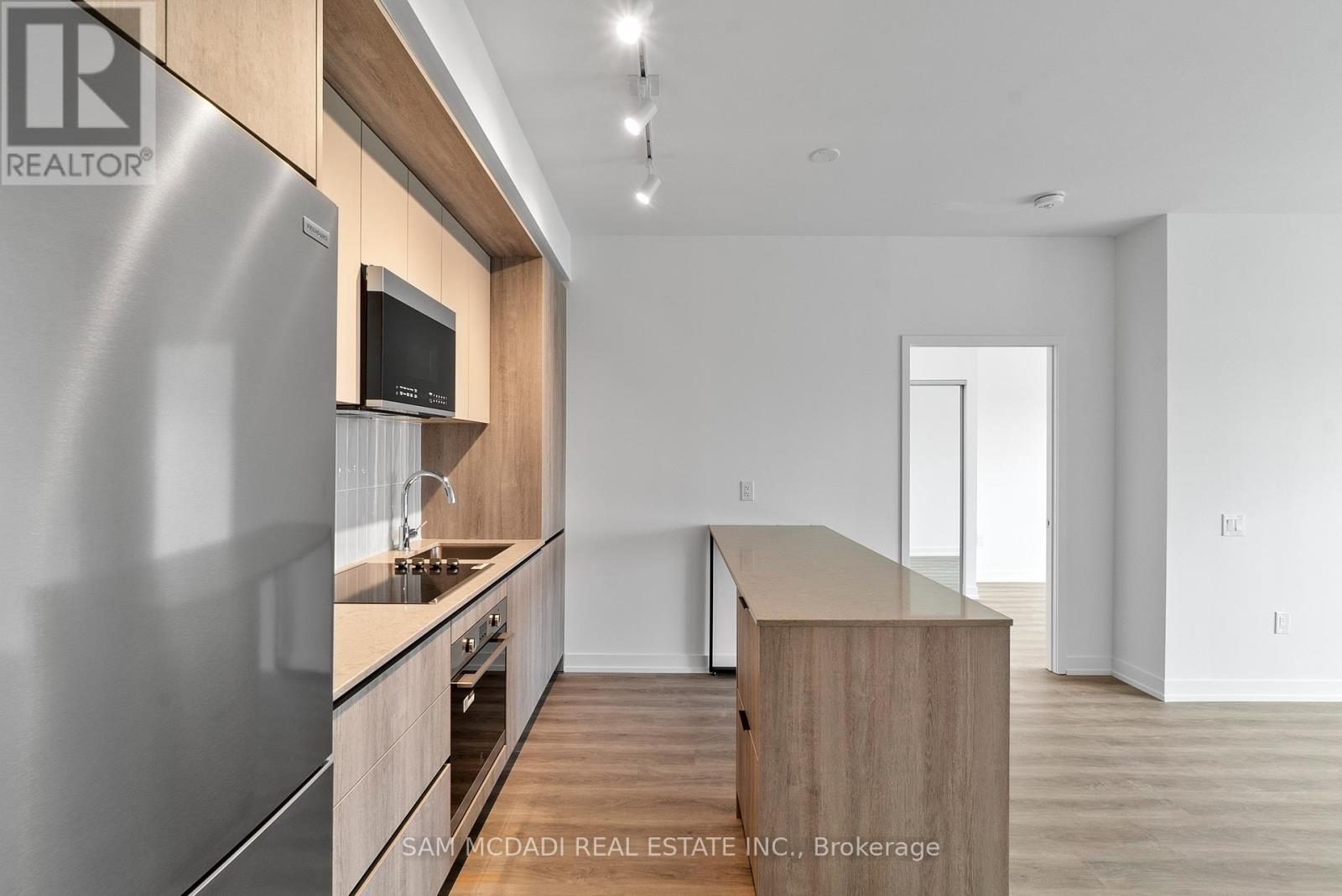 524 - 2485 Eglinton Avenue W, Mississauga (Central Erin Mills), Ontario  L5M 2T1 - Photo 6 - W12931906