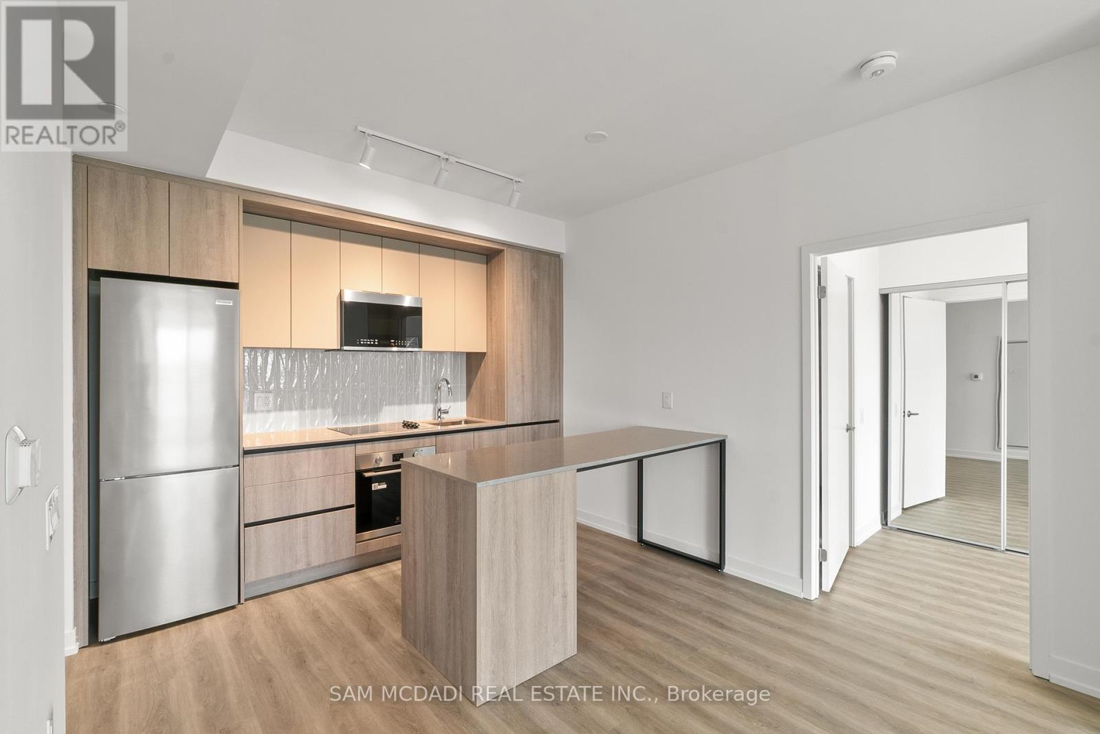 524 - 2485 Eglinton Avenue W, Mississauga (Central Erin Mills), Ontario  L5M 2T1 - Photo 7 - W12931906