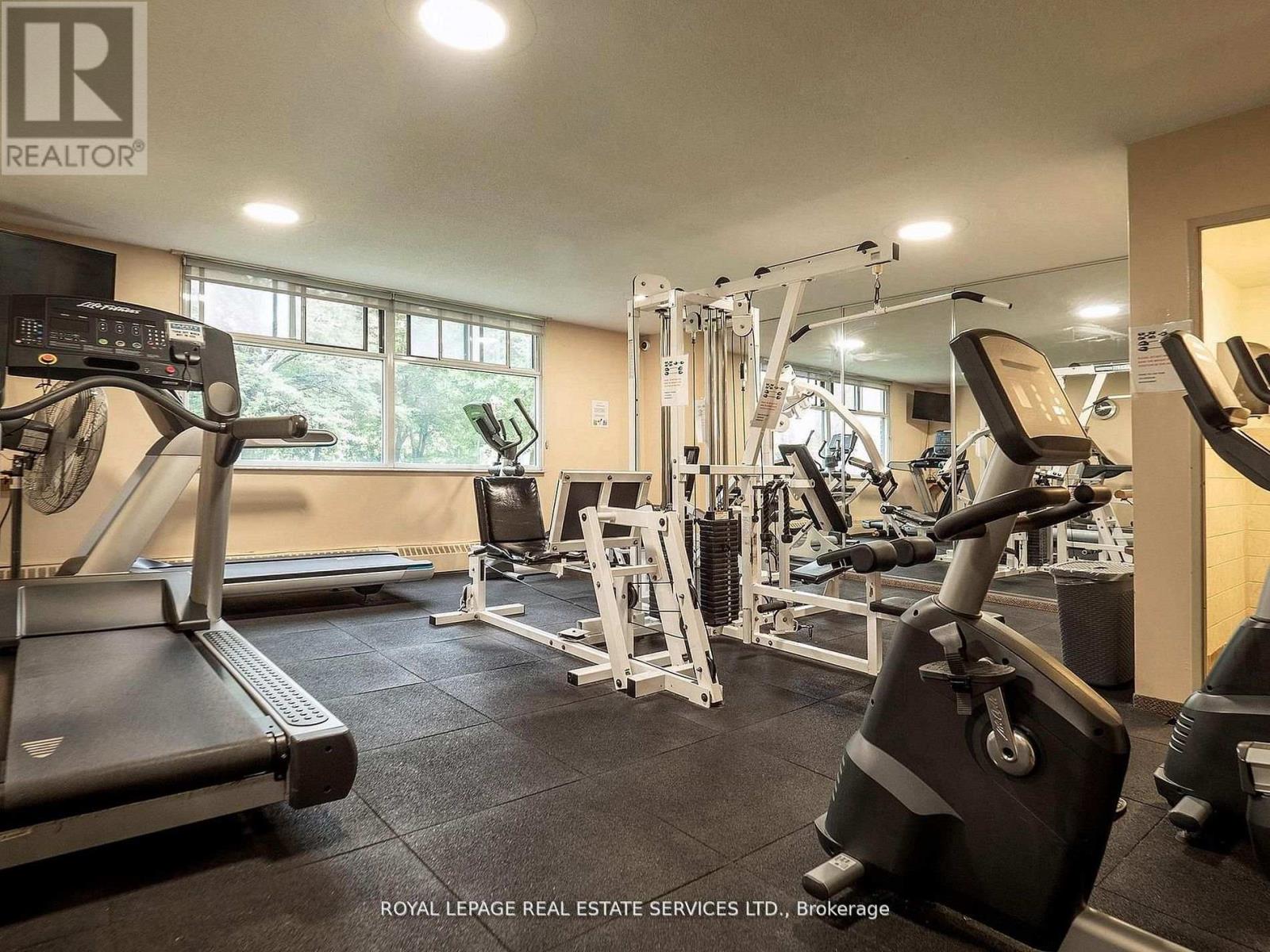 702 - 551 The West Mall, Toronto (Etobicoke West Mall), Ontario  M9C 1G7 - Photo 18 - W12931938