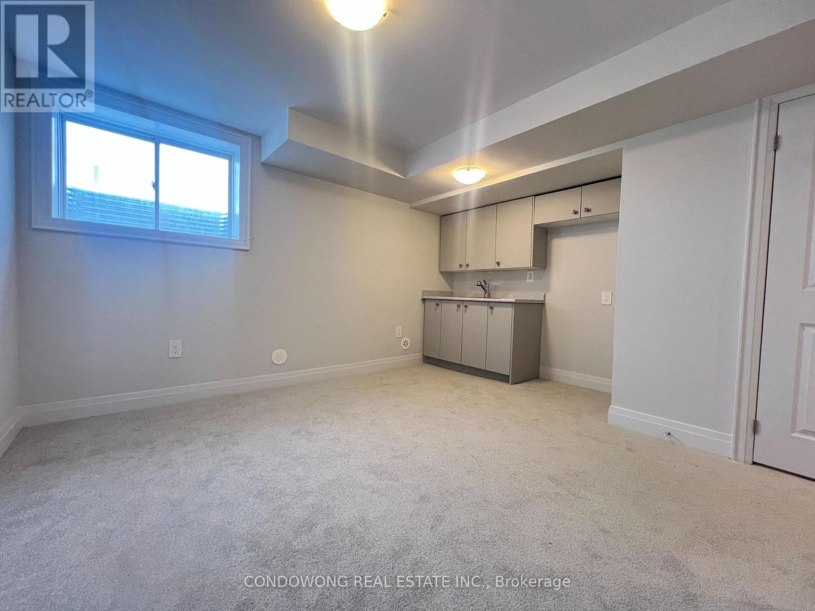 5951 Saigon Street, Mississauga (East Credit), Ontario  L5V 0E9 - Photo 27 - W12931948