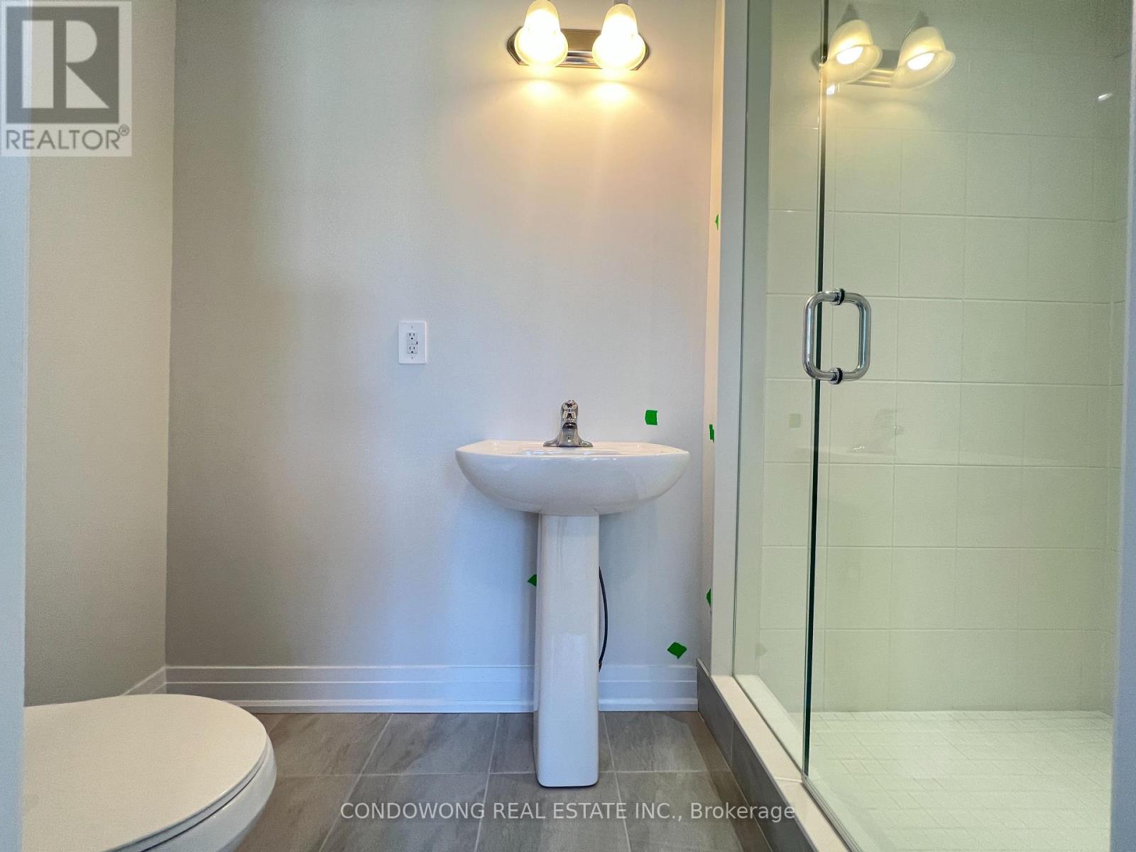 5951 Saigon Street, Mississauga (East Credit), Ontario  L5V 0E9 - Photo 7 - W12931948