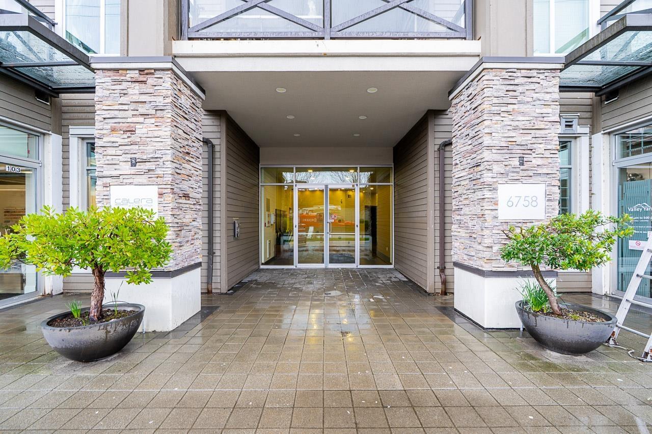 251 6758 188 Street, Surrey, British Columbia  V4N 6K2 - Photo 1 - R3103854