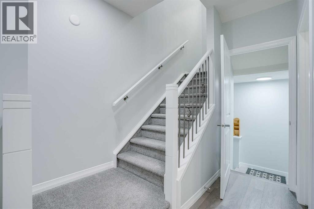 673 Corner Meadows Way NE, Calgary, Alberta  T3N 2C4 - Photo 5 - A2296615