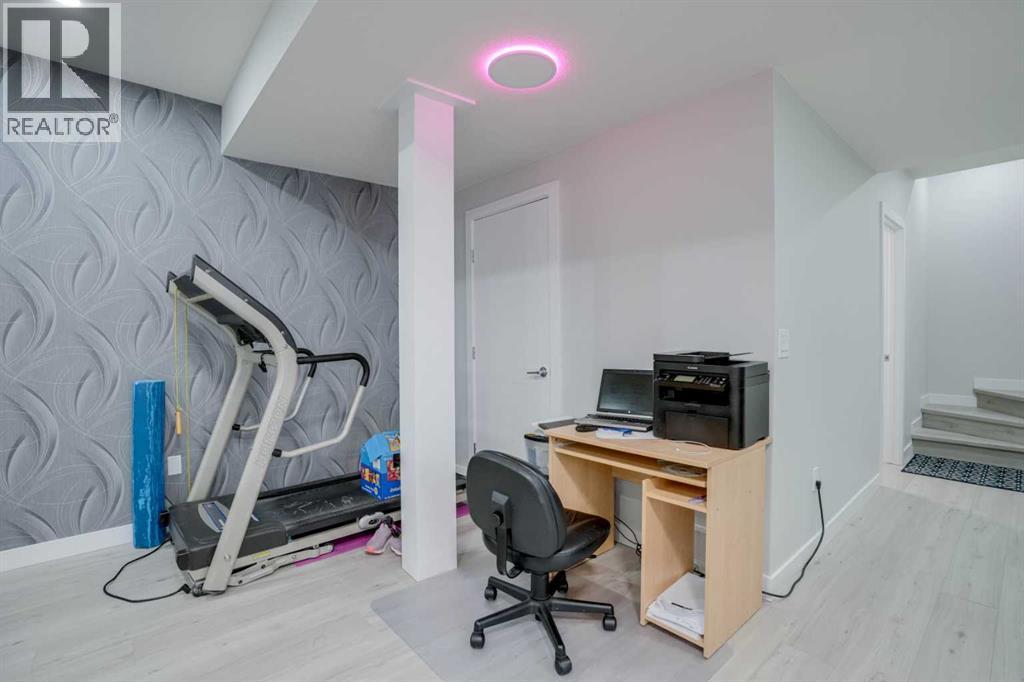 673 Corner Meadows Way NE, Calgary, Alberta  T3N 2C4 - Photo 21 - A2296615