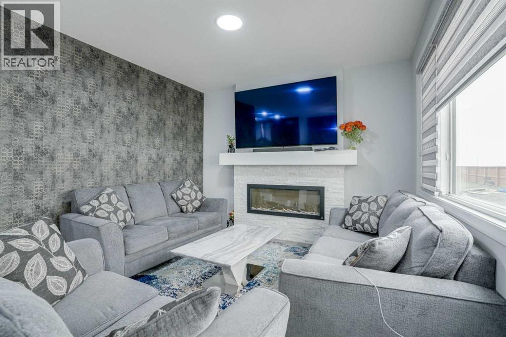 673 Corner Meadows Way NE, Calgary, Alberta  T3N 2C4 - Photo 2 - A2296615