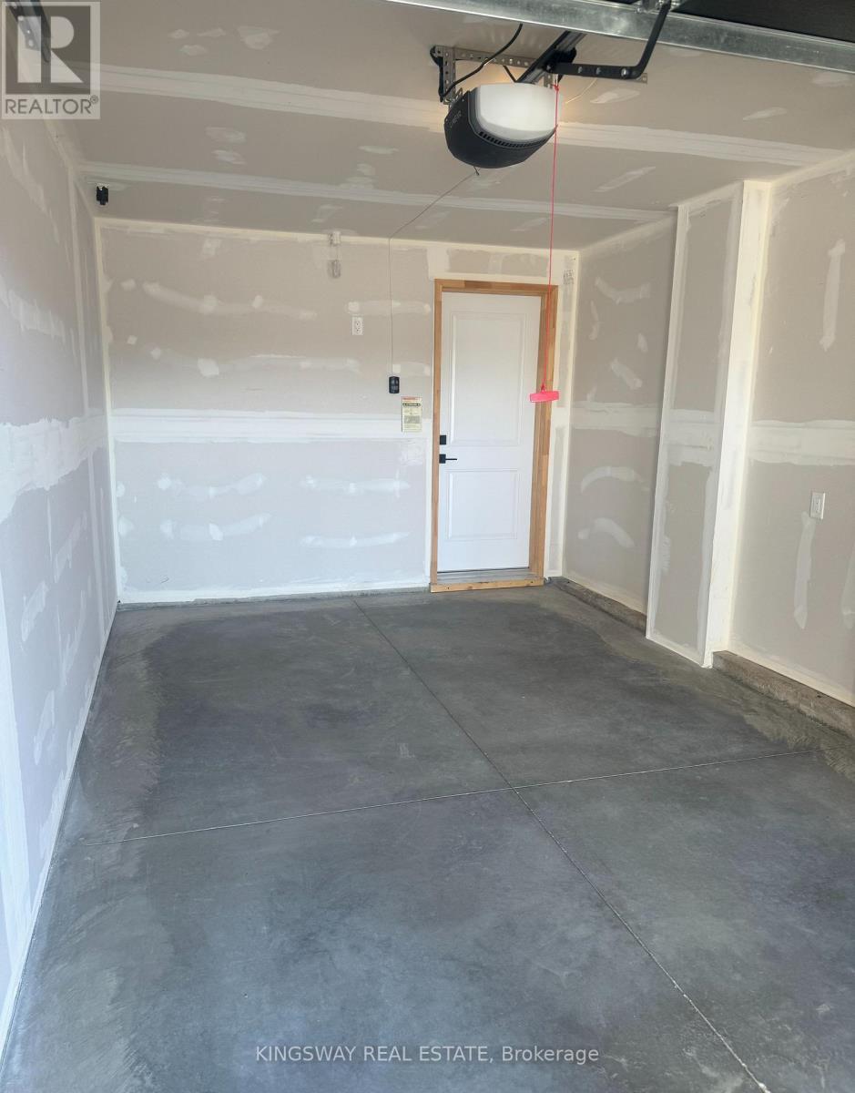 55 Tom Brown Drive, Brant (Paris), Ontario  N3L 0H4 - Photo 16 - X12931914