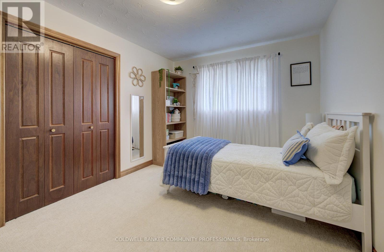 483 Dicenzo Drive, Hamilton (Ryckmans), Ontario  L9B 2C4 - Photo 22 - X12931926