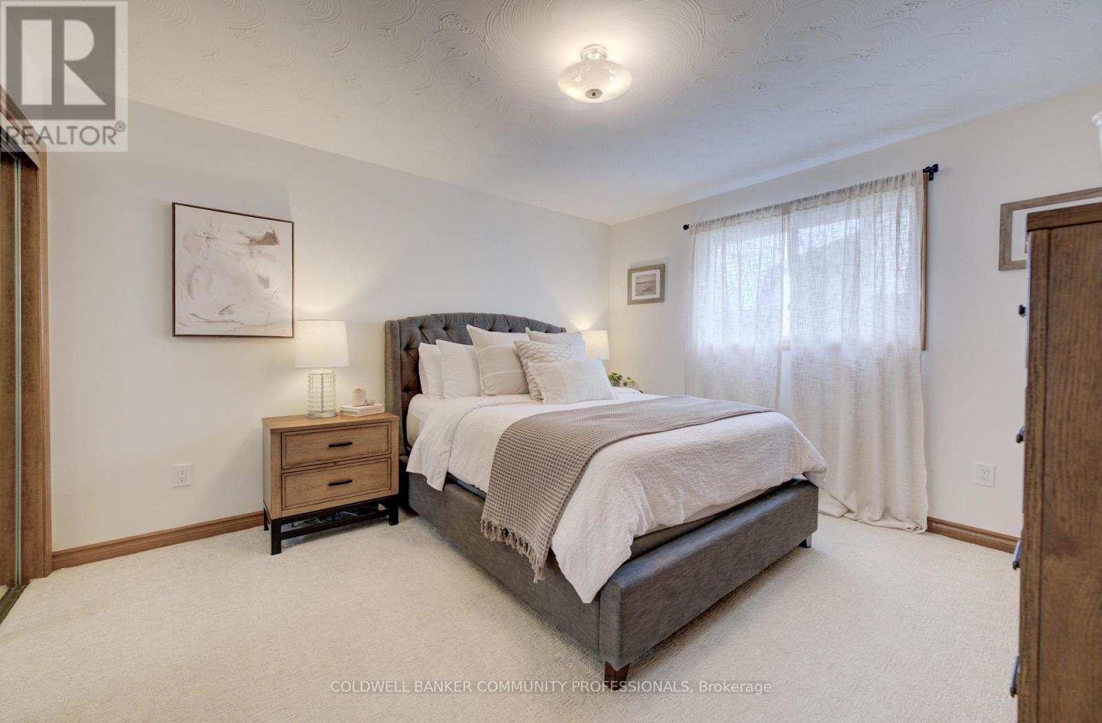 483 Dicenzo Drive, Hamilton (Ryckmans), Ontario  L9B 2C4 - Photo 25 - X12931926