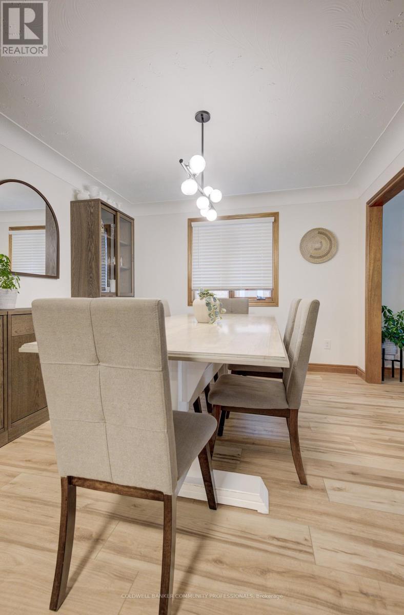 483 Dicenzo Drive, Hamilton (Ryckmans), Ontario  L9B 2C4 - Photo 39 - X12931926