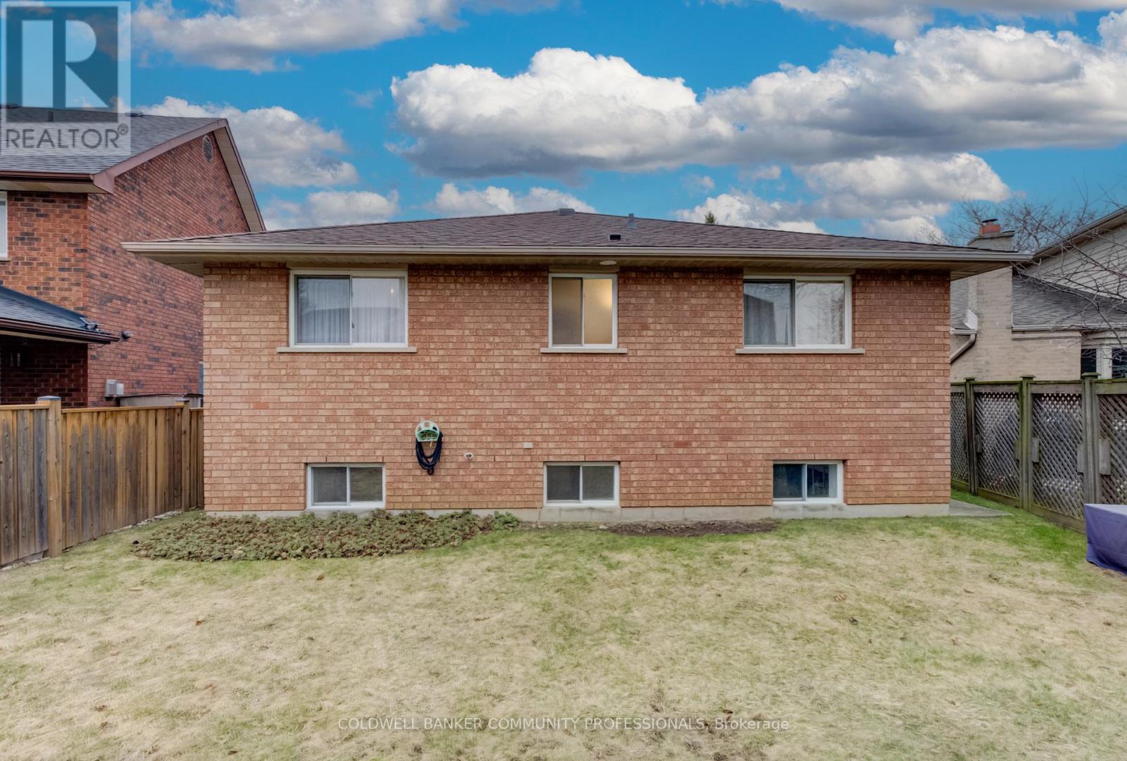 483 Dicenzo Drive, Hamilton (Ryckmans), Ontario  L9B 2C4 - Photo 43 - X12931926