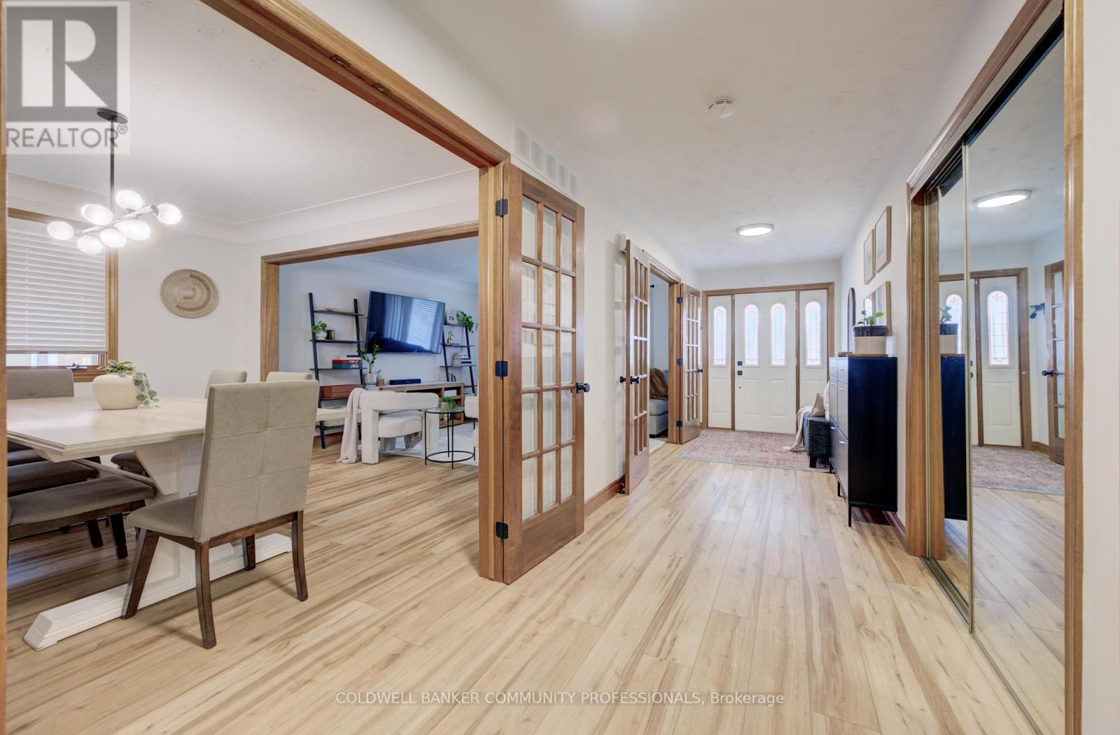 483 Dicenzo Drive, Hamilton (Ryckmans), Ontario  L9B 2C4 - Photo 8 - X12931926