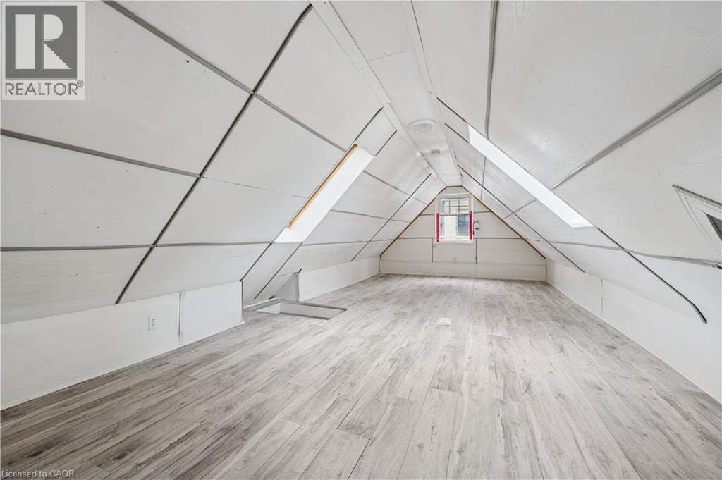 496 E King Street E, Kitchener, Ontario  N2G 2L6 - Photo 17 - 40815418