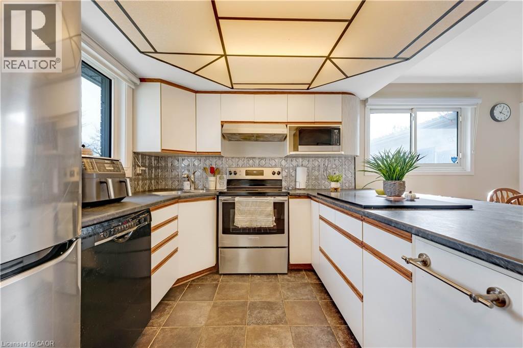 72 St Jerome Crescent, Kitchener, Ontario  N2C 2L2 - Photo 5 - 40811082