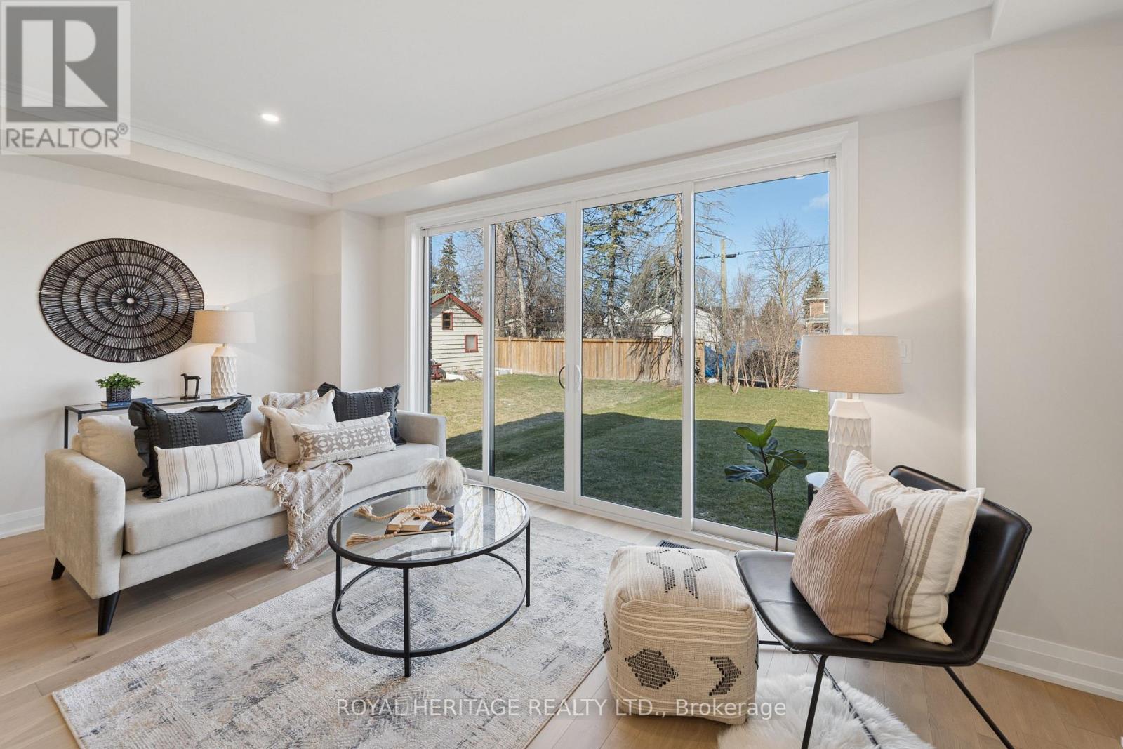 129 Hickory Street N, Whitby, Ontario  L1N 3X6 - Photo 4 - E12677466