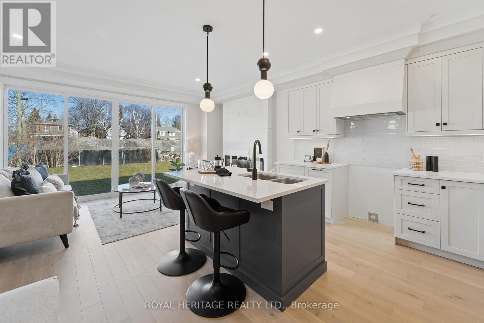 129 Hickory Street N, Whitby, Ontario  L1N 3X6 - Photo 9 - E12677466