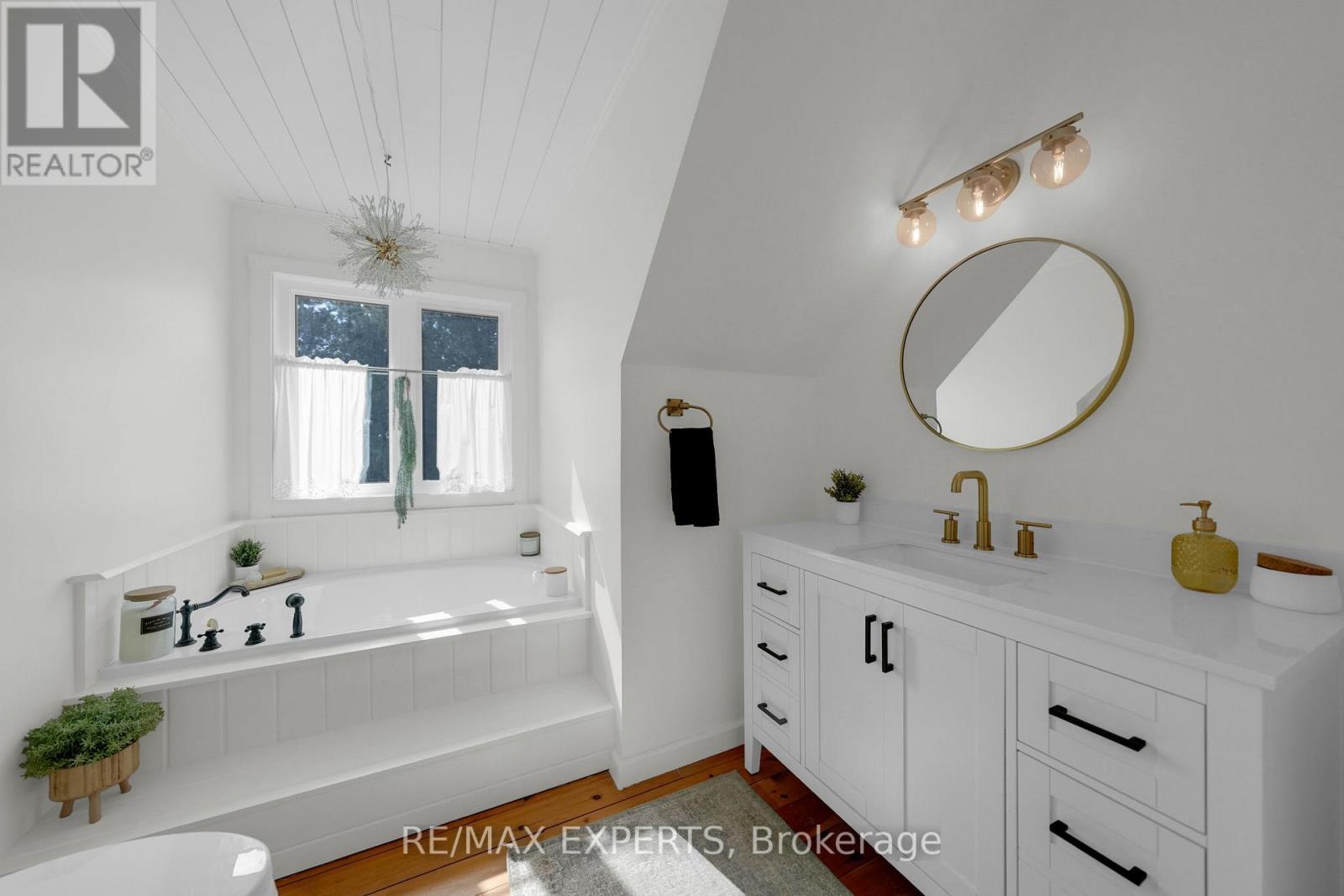 15481 Mount Wolfe Road, Caledon, Ontario  L7E 3P3 - Photo 14 - W12857848