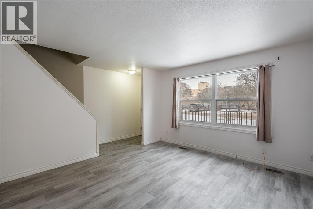 834 Exmouth Street Unit# 23, Sarnia, Ontario  N7T 5R2 - Photo 5 - 26006429