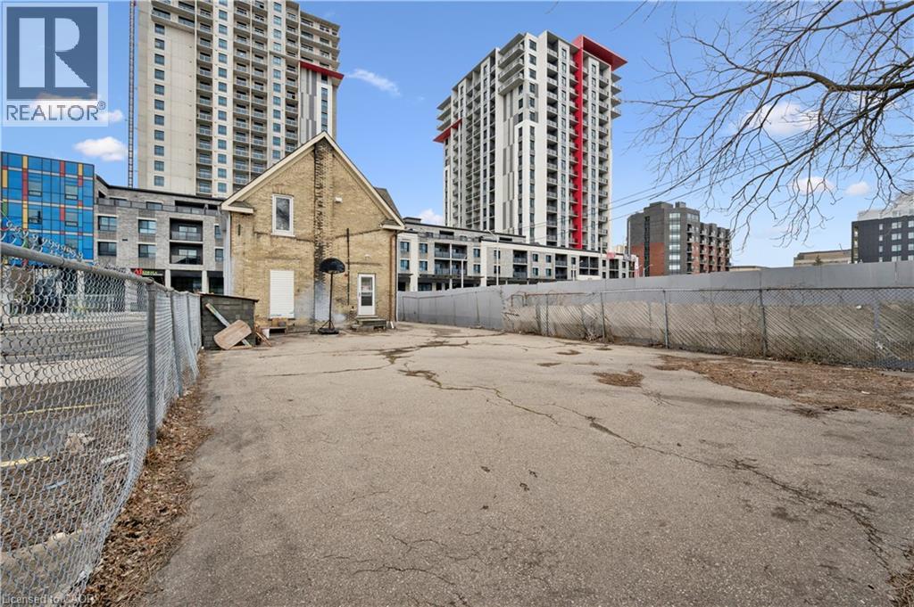 496 King Street E, Kitchener, Ontario  N2G 2L6 - Photo 20 - 40815860