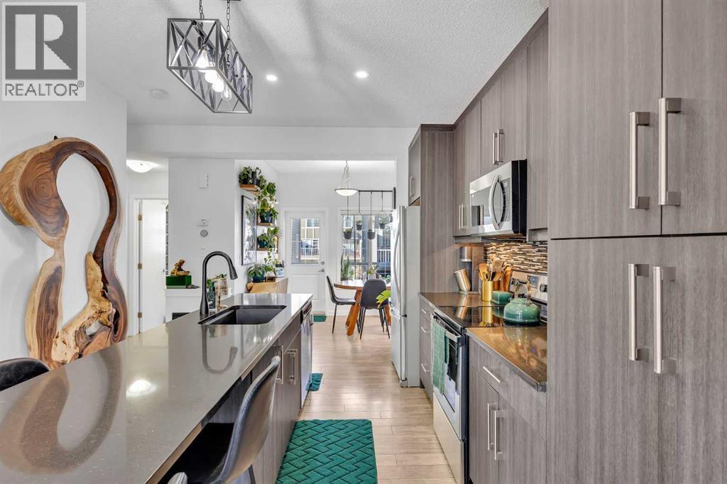 316 Marquis Lane Se, Calgary, Alberta  T3M 2G8 - Photo 6 - A2292802