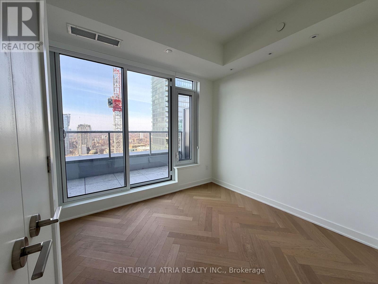 2401 - 11 Yorkville Avenue, Toronto, Ontario  M4W 0B7 - Photo 11 - C12931966