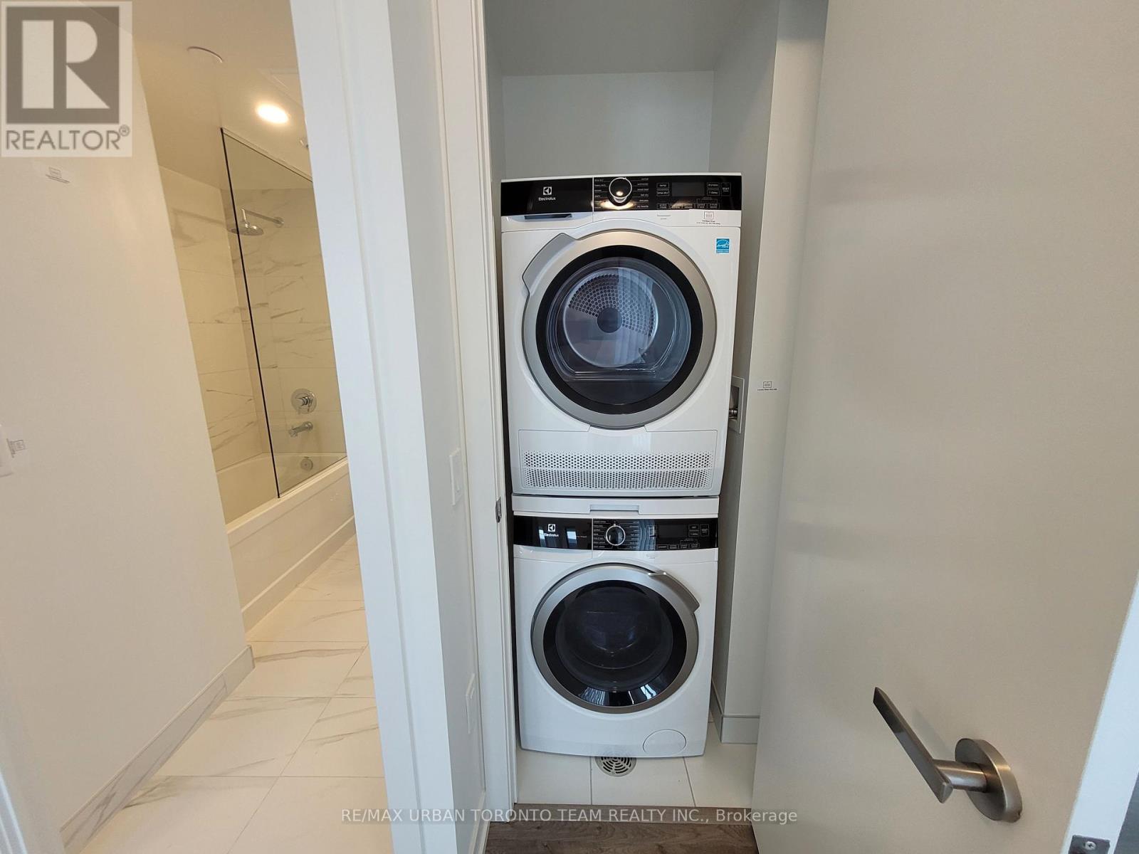 3808 - 55 Cooper Street, Toronto, Ontario  M5E 0G1 - Photo 13 - C12931998