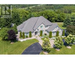 6 SUNNY RIDGE TRAIL, Clarington, Ontario