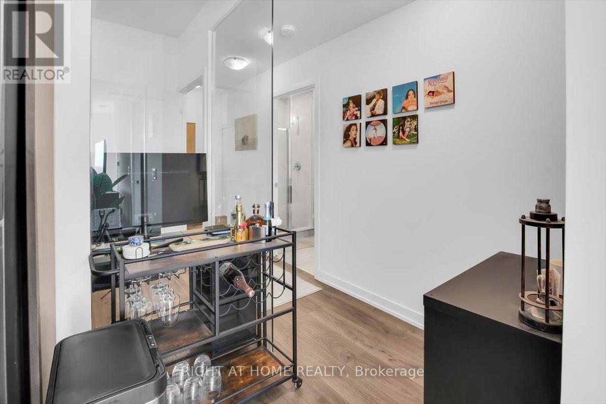 2503 - 1435 Celebration Drive, Pickering, Ontario  L1W 0C4 - Photo 13 - E12931976