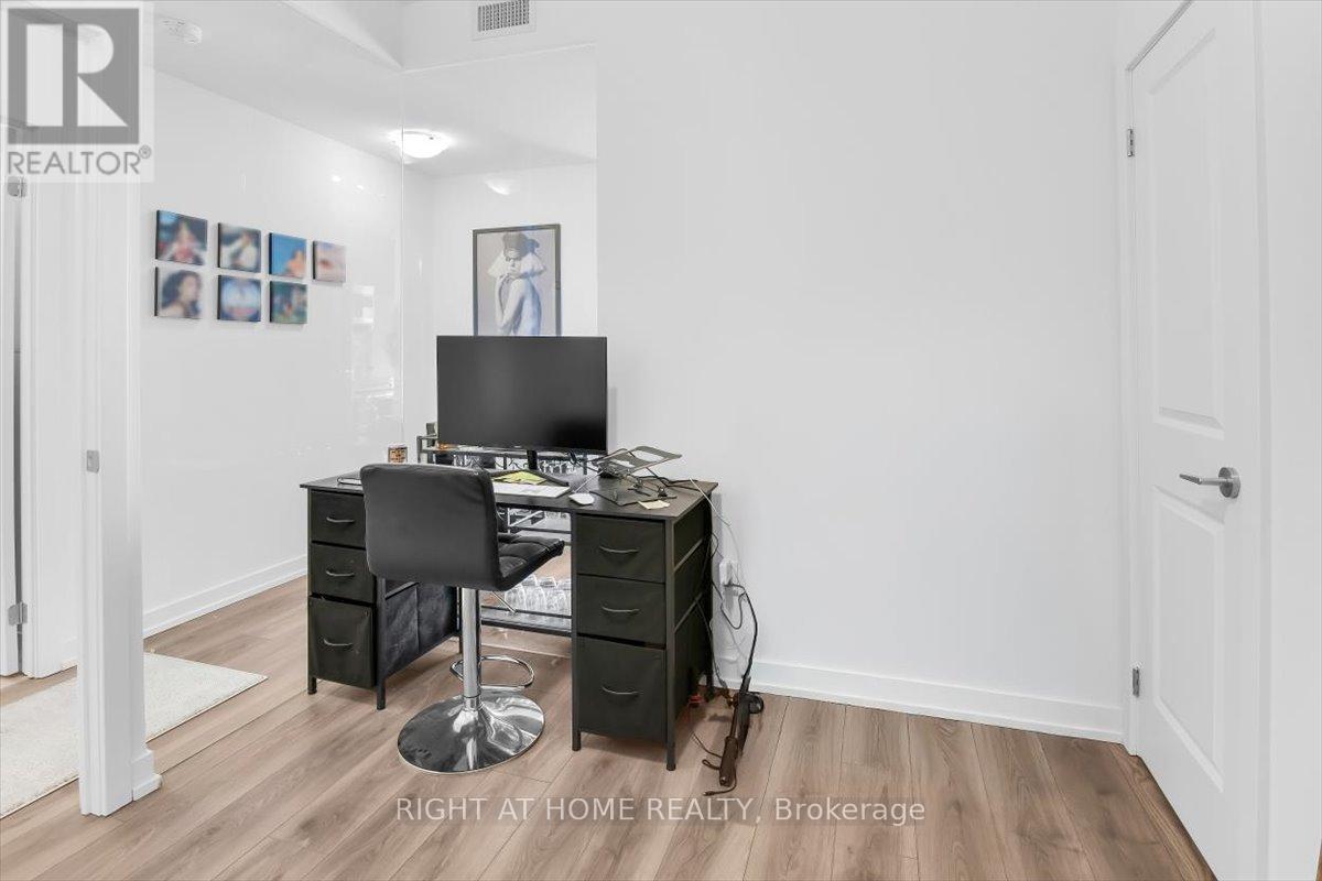 2503 - 1435 Celebration Drive, Pickering, Ontario  L1W 0C4 - Photo 14 - E12931976