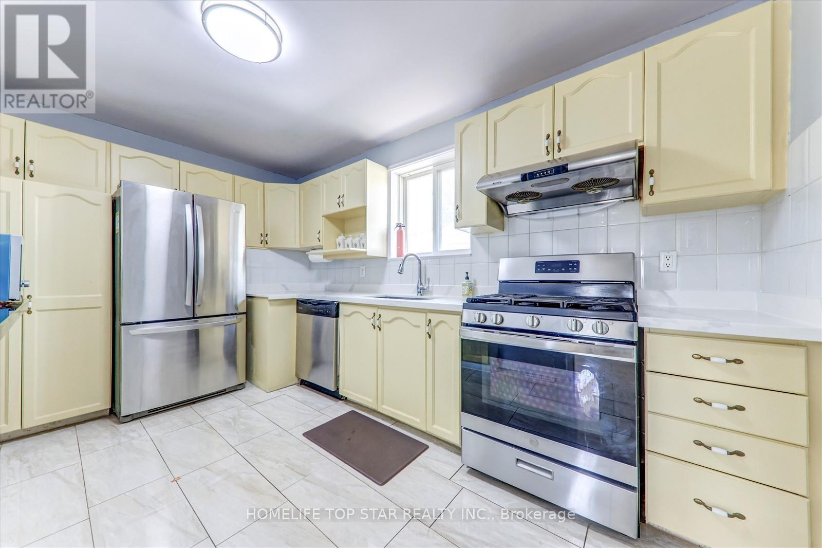 40 Lombardy Crescent, Toronto, Ontario  M1K 4N8 - Photo 14 - E12932004