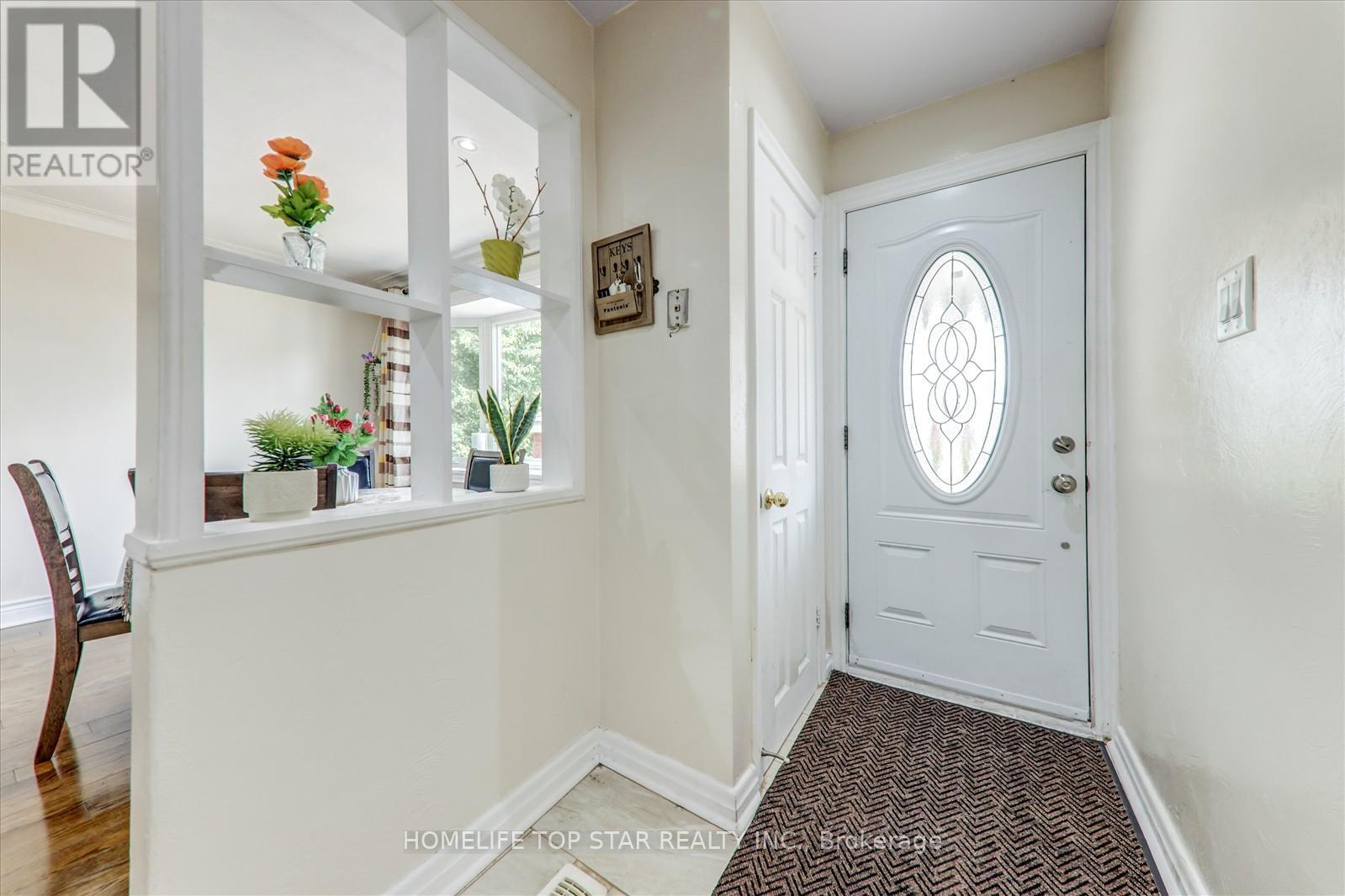 40 Lombardy Crescent, Toronto, Ontario  M1K 4N8 - Photo 7 - E12932004