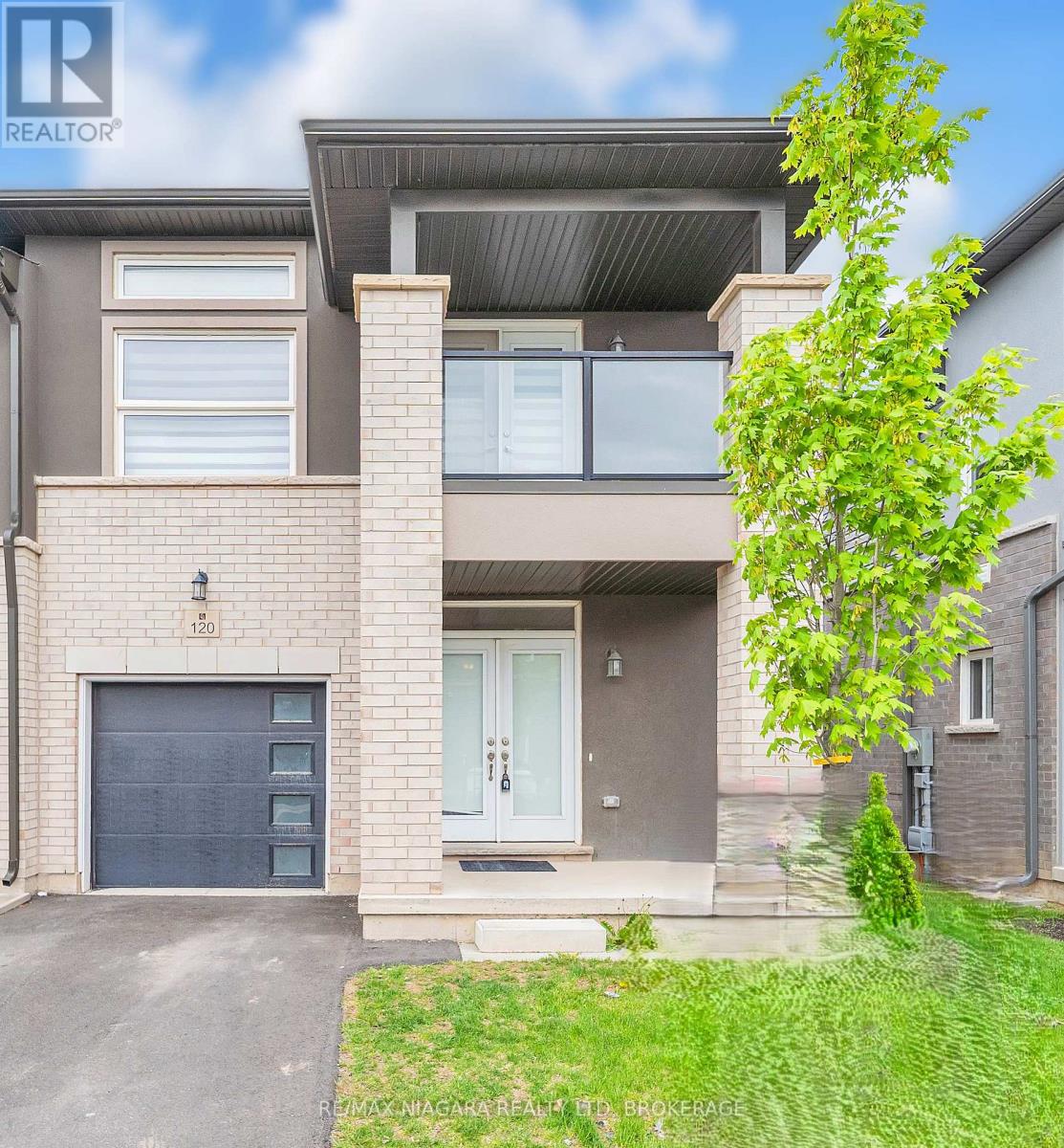 120 Renfrew Trail, Welland, Ontario  L3C 0K2 - Photo 2 - X12931956