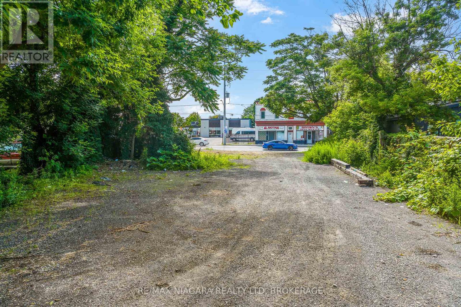 80 Geneva Street, St. Catharines, Ontario  L2R 4M8 - Photo 15 - X12931980