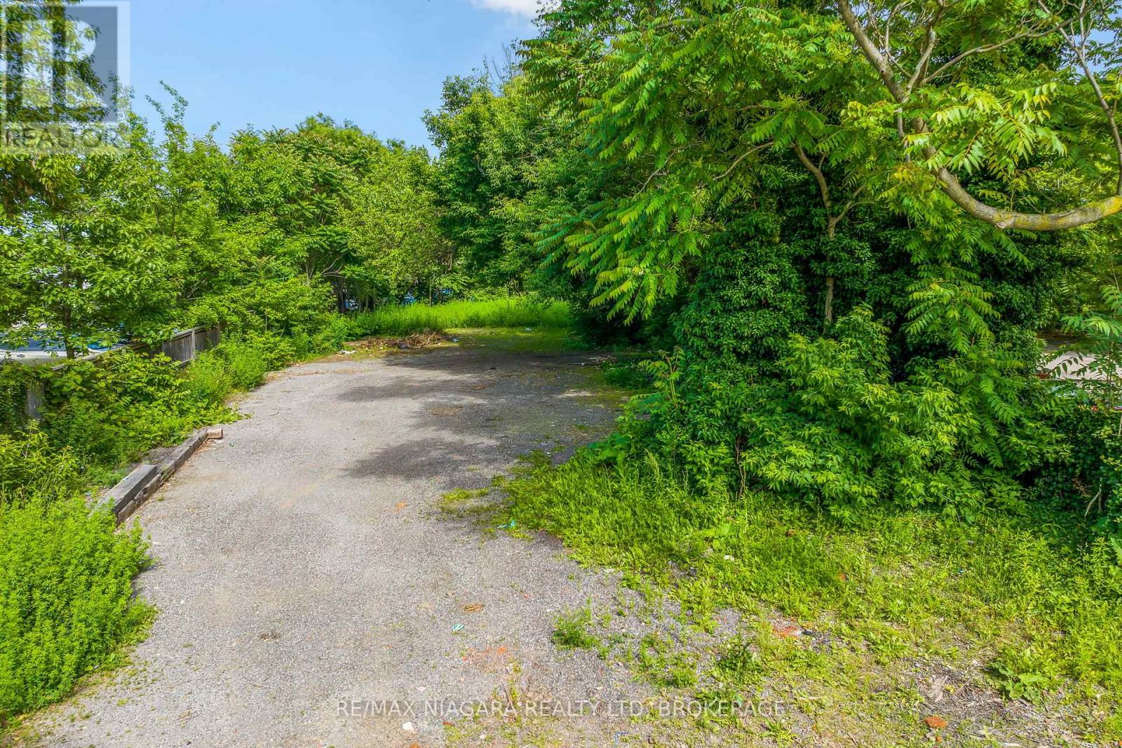 80 Geneva Street, St. Catharines, Ontario  L2R 4M8 - Photo 16 - X12931980