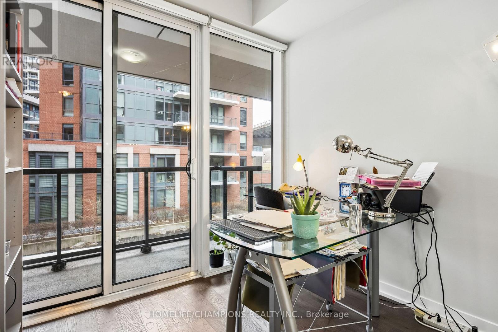 Th10 - 20 Bruyeres Mews, Toronto, Ontario M5V 0G8 - Photo 21 - C12928488