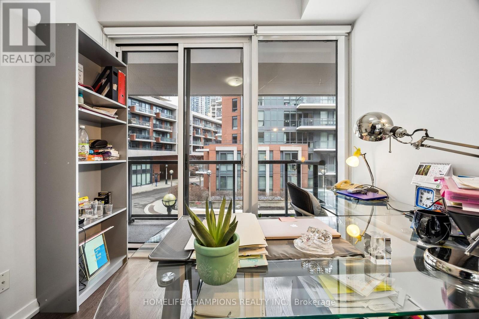 Th10 - 20 Bruyeres Mews, Toronto, Ontario M5V 0G8 - Photo 22 - C12928488