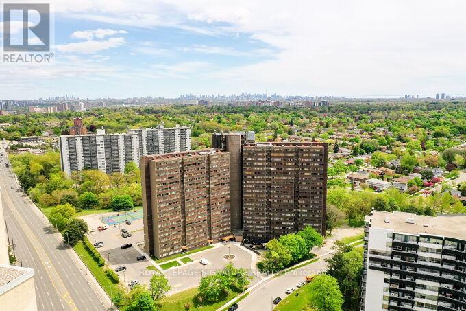 705 - 11 Wincott Drive, Toronto (Kingsview Village-The Westway), Ontario  M9R 2R9 - Photo 2 - W12909644