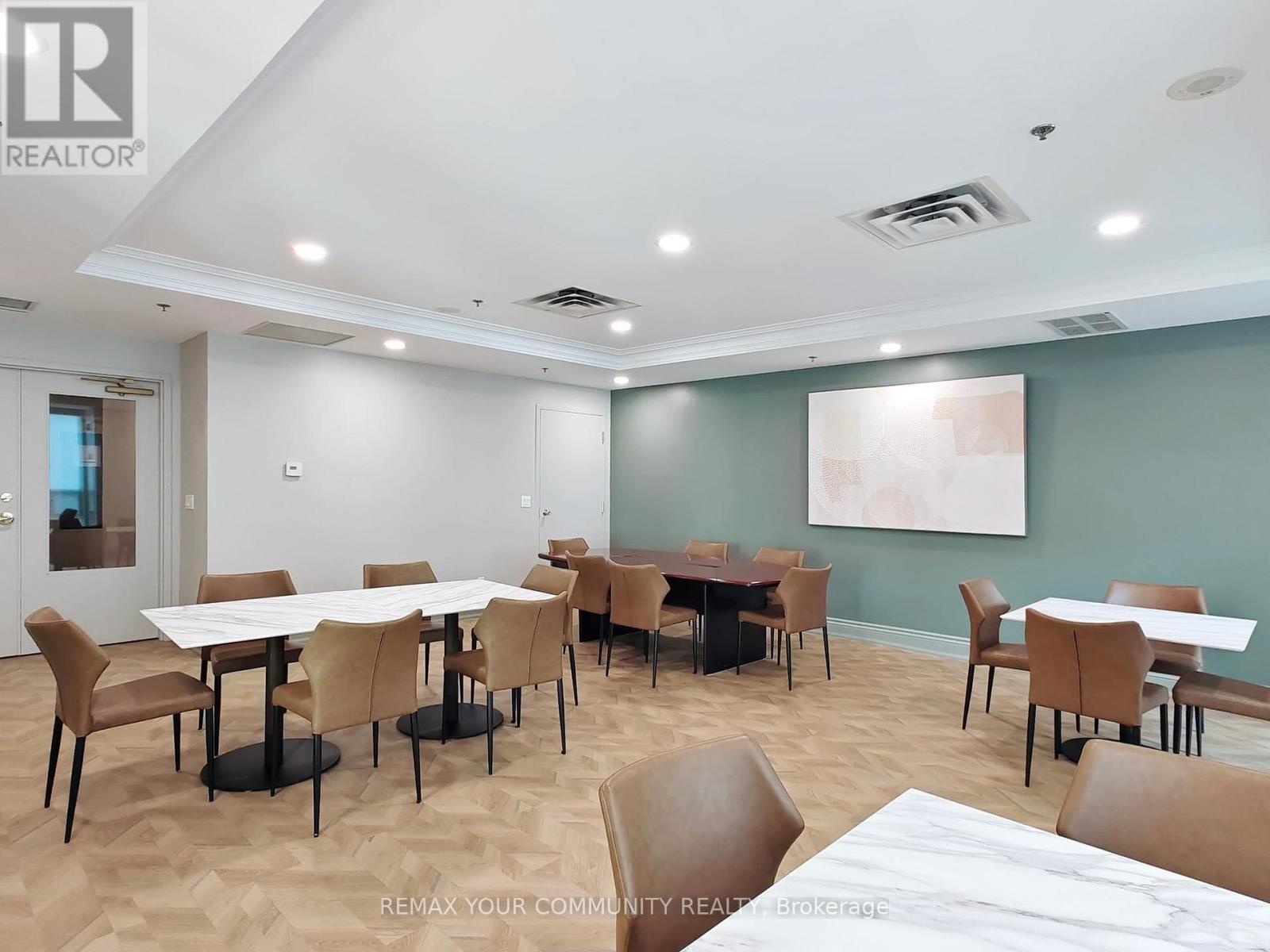 1002 - 7 Michael Power Place, Toronto, Ontario  M9A 0A4 - Photo 28 - W12925756