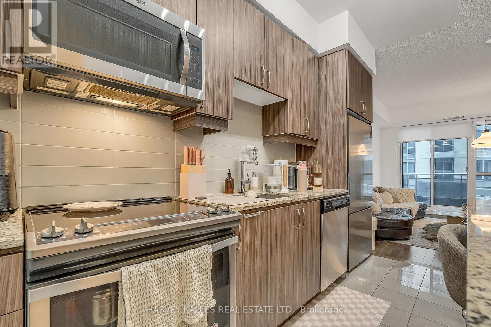 Se-305 - 9199 Yonge Street, Richmond Hill, Ontario  L4C 6Z2 - Photo 12 - N12931978