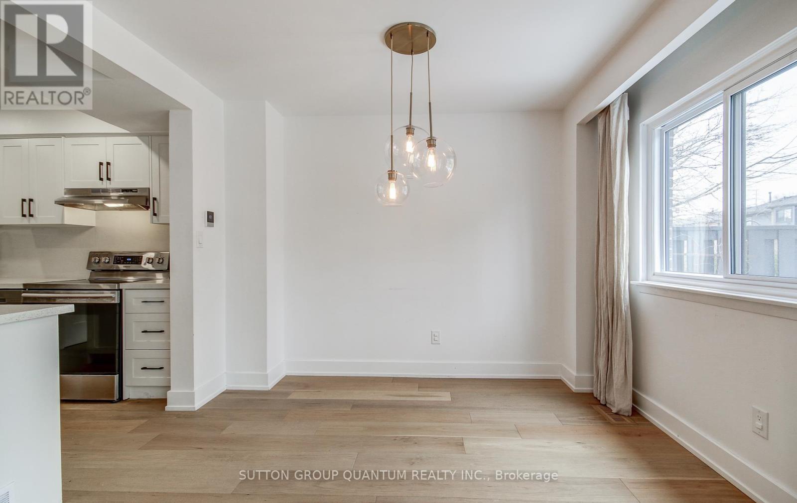 72 - 20 Mineola Road E, Mississauga, Ontario  L5G 4N9 - Photo 5 - W12914848